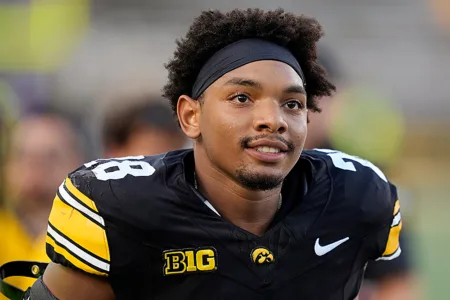 Iowa RB Moulton out for season